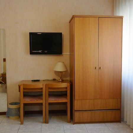 Hotel Rosengarten Pavia Ngoại thất bức ảnh