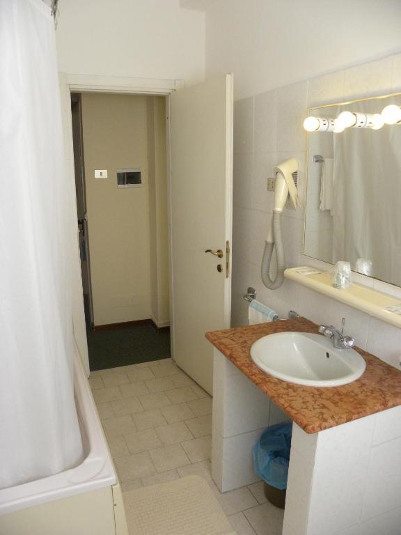 Hotel Rosengarten Pavia Phòng bức ảnh