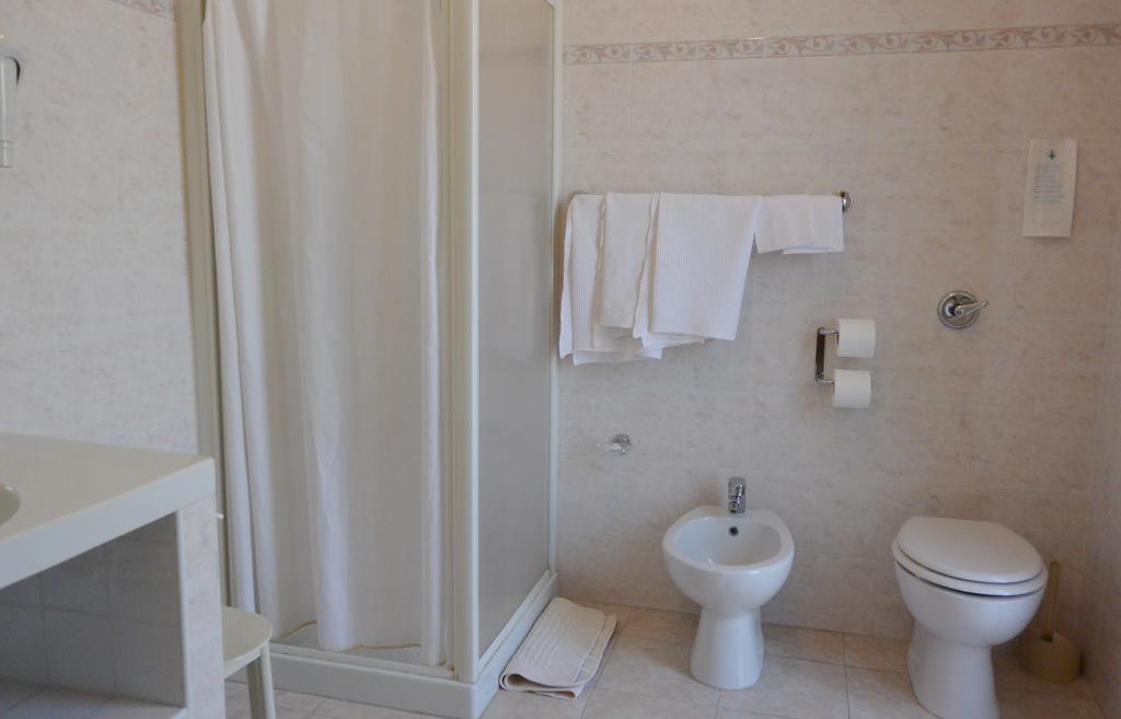 Hotel Rosengarten Pavia Ngoại thất bức ảnh