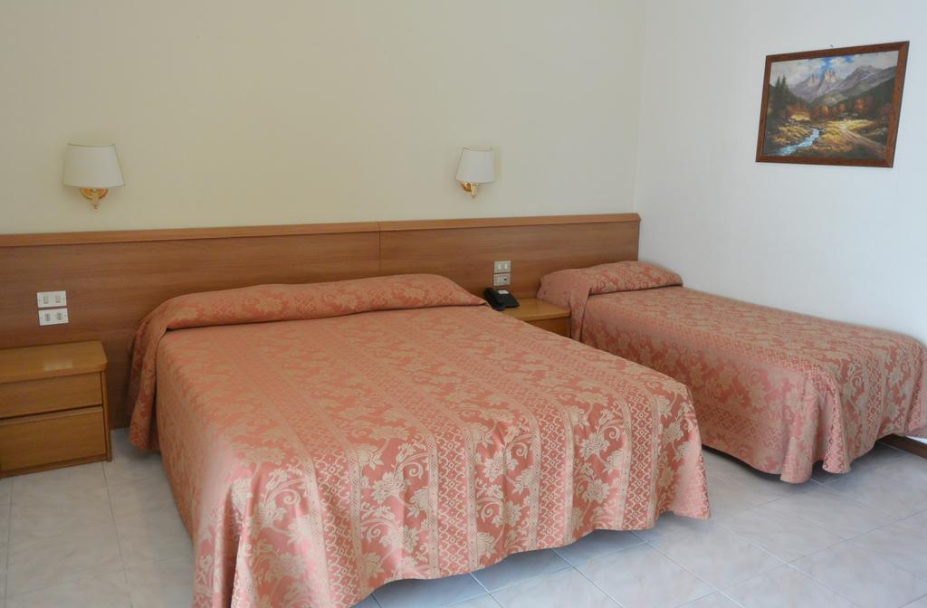 Hotel Rosengarten Pavia Ngoại thất bức ảnh