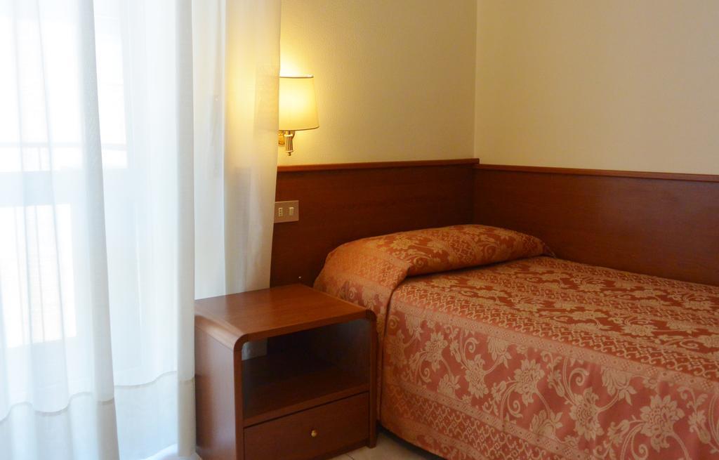 Hotel Rosengarten Pavia Ngoại thất bức ảnh