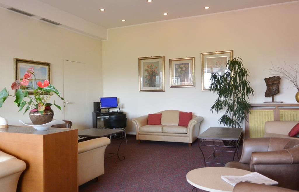 Hotel Rosengarten Pavia Ngoại thất bức ảnh