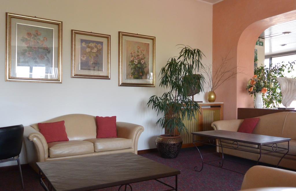 Hotel Rosengarten Pavia Ngoại thất bức ảnh